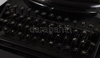 1932-1938 Remington Noiseless "Model Seven" írógép, tartótáskájában