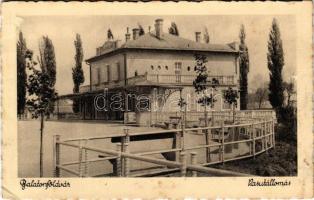 Balatonföldvár, vasútállomás. Cs. Molnár Ferenc kiadása (Rb)