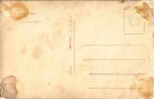 Siófok, hölgy hajóban, műtermi felvétel. Hirsch photo (b)