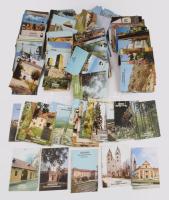 Tájak-Korok-Múzeumok Kiskönyvtára sorozat 189+3 darab kötete, rengeteg izgalmas füzet, jó állapotban.