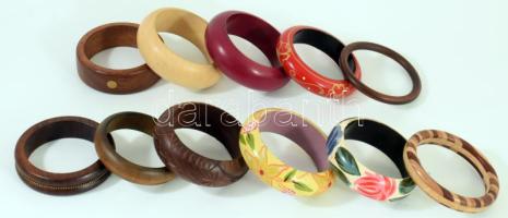 11 darab klf karkötő, közte festett és intarziás darabbal.