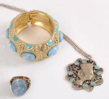 Kék köves ékszerek, nyaklánc, karkötő, fülbevaló, gyűrű