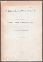 A dohány állati kártevői. Összeáll.: Juhász Árpád, Kadocsa Gyula. Koch Ernőné festményeivel. Bp., 1943, Kiss János-ny., [4]+8+[8] p.+ 21 melléklet. (Komplett.) Egyetlen kiadás. Kiadói papírmappában, a mappa egyik füle különvált. (Ritka!)