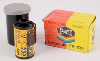 2 darab fényképező film, közte Fortecolor