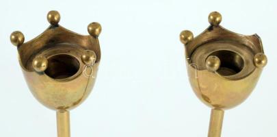 Réz gyertyatartó pár, egyiken gömb hiánnyal, m: 26 cm