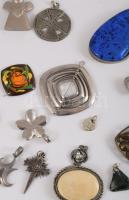 25 darab klf medál, dobozban