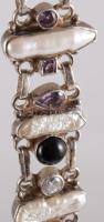Ezüst (Ag) karkötő, gyöngy, ametiszt, ónix berakásokkal. bruttó 37g