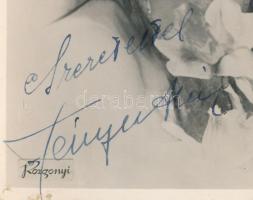 Fényes Alice (Aliz) (1918-2007) színésznő saját kézzel aláírt képeslapja