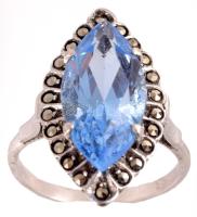 Ezüst (Ag) kék kő berakással, m:55, jelzett, bruttó 6,5g