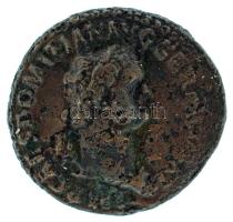 Római Birodalom 085 / Domitianus / Róma / As bronz (9,85g) T:F ü. Roman Empire 85 / Domitian / Rome / As bronze "IMP CAES DOMITIAN AVG GERM COS XI / SALVTI AVGVSTI - S-C" the altar of the Ara Salutis Augusti with double-paneled door and horns above (9,85g) C:F dings RIC I 305
