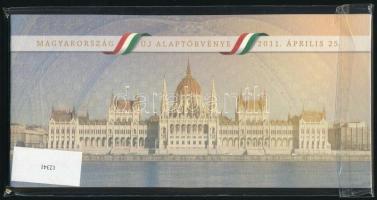 2011 Magyarország új alaptörvénye blokk kristályos változat díszcsomagolásban (11.000)