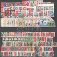 1944-1954 Összeállítás: 35 sor és több szóló kiadás 2 db nagy stecklapon, jobbakkal, magas katalógusérték