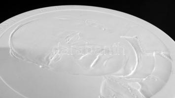 Horváth László (Debrecen, 1941-): II. János Pál arcképe. Litofán porcelán, 1991, jelzett, hibátlan, ...