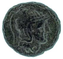 Makedónia Kr.e. 187-168 / Pella / AE18 bronz (5,41g) T:XF,VF Macedonia 187-168 BC / Pella / AE18 bronze. Helmeted head of Athena right / Cow grazing right (5,41g) C:XF,VF