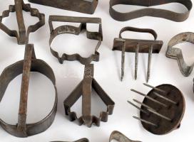 15 darab régi kinyomó forma