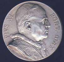 Vatikán DN. "XI. Pius - Catacombe di S. Callisto Roma" Ag emlékérem sign: Htk 30g T:2