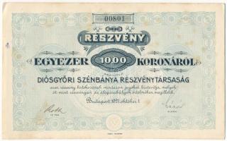 1922. Budapest "Diósgyőri Szénbánya Részvénytársaság" részvénye 1000K-ról, bélyegzéssel, szárazpecséttel és szelvényekkel T:AU,XF folt