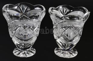 Gazdagon csiszolt kristály talpas váza pár, hibátlan, m: 15 cm