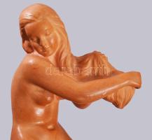 Kisfaludy Stróbl Zsigmond után: Fésülködő akt, terrakotta, kopással, 19x23 cm