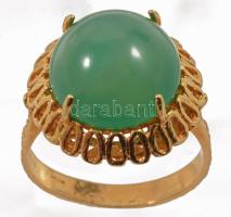 18K arany (Au) gyűrű smaraddal, jelzett, m: 52, br 3,14 g