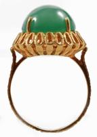 18K arany (Au) gyűrű smaraddal, jelzett, m: 52, br 3,14 g