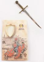 Excalibur levélbontó, tartójában