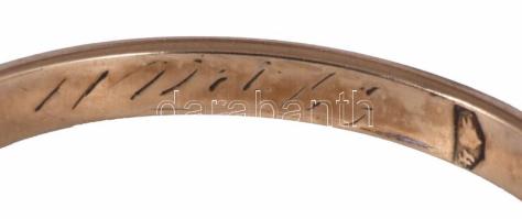 Arany (Au) gyűrű, jelzett, 14k, m: 54, cca 0,1ct gyémánt berakással bruttó 2,4g