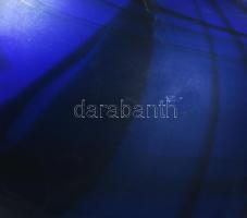 Kézzel készült anyagában színezett savmaratott felületű kék üvegváza, piros fülekkel, hibátlan, m: 2...