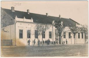 Újvár, Uivar (Temes, Timis); Községháza / town hall. photo (fl)