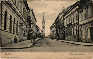 Nyitra, Nitra; Vármegye utca, Hitelbank. Huszár István kiadása / street view, bank (r)