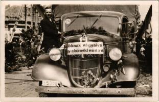 1940 Nagyvárad, Oradea; bevonulás, automobil / entry of the Hungarian troops, automobile. photo + "1940 Nagyvárad visszatért" So. Stpl. (EK)