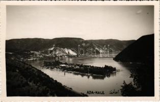 Ada Kaleh, Omer Feyzi felvétele / island. photo