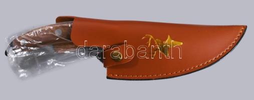 Újszerű vadászkés, tokkal, h: 28 cm