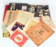 Egy doboznyi papírrégiség, fotók. régi újságok, stb.