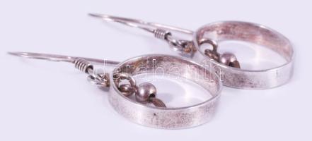 Ezüst (Ag) golyós, karikás fülbevalópár, jelzett, 3,1×1,4 cm, nettó: 2,1 g