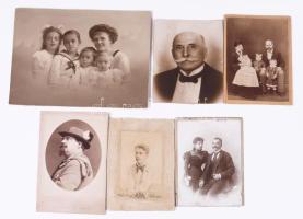 cca 1870-1915 Vegyes keményhátú fotó tétel, közte szecessziós hátlap, vadászportré, 10,5×6,5 és 16,5×22,5 cm