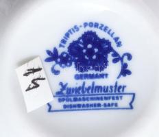 Hagymamintás kiöntő + 4 darab csésze alátéttel. Jelzett, hibátlan