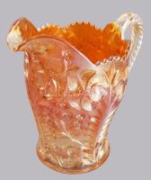 cca 1930 Irizáló felületű üvegkancsó 4 pohárral, hibátlan, m: 11-22 cm