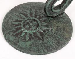 Öntöttvas háromágú gyertyatartó, m: 27 cm