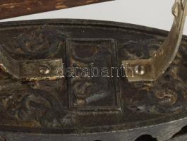 Szenes vasaló, Romulust és Remust szoptató farkassal 20x17 cm