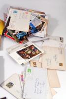 Cipősdoboznyi vegyes papírrégiség és irat