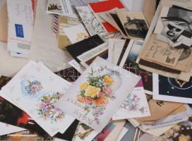 Cipősdoboznyi vegyes papírrégiség és irat