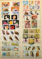 1960-1988 Több mint 300 db sor másodpéldányokkal, köztük ívszéli értékek is, 18 osztott lapos, nagya...