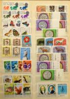 1960-1988 Több mint 300 db sor másodpéldányokkal, köztük ívszéli értékek is, 18 osztott lapos, nagya...