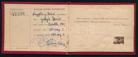 1954 Kinizsi Sport Egyesület által kiállított tagsági könyv tagdíjbélyegekkel