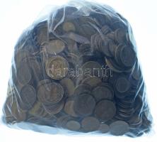 Vegyes, magyar és külföldi érmetétel mintegy ~5kg súlyban T:vegyes Mixed, Hungarian and foreign coin lot (~5kg) C:mixed