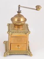 Adria Prima maszkos díszítésű bronz és rézlemez kávédaráló, m: 26 cm