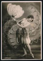 cca 1920 Táncoslány, fotó a L'Art Foto Budapest műteremből, 16×11 cm