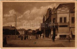 1938 Léva, Levice; Kossuth tér, üzletek, piac / square, shops, market + "1938 Léva visszatért" So. Stpl. (EK)