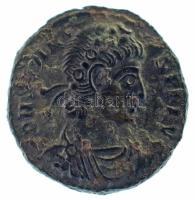 Római Birodalom 340-348 / Constans / Siscia AE4 Cu (1,47g) T:XF Roman Empire 340-348 / Constans / Siscia AE4 Cu "CONSTAN-S PF AVG / VICTORIAE DD AVGGQ NN - dot ASIS dot" two Victories standing facing each other, each holding wreath and palm (1,47g) C:XF RIC VIII 184